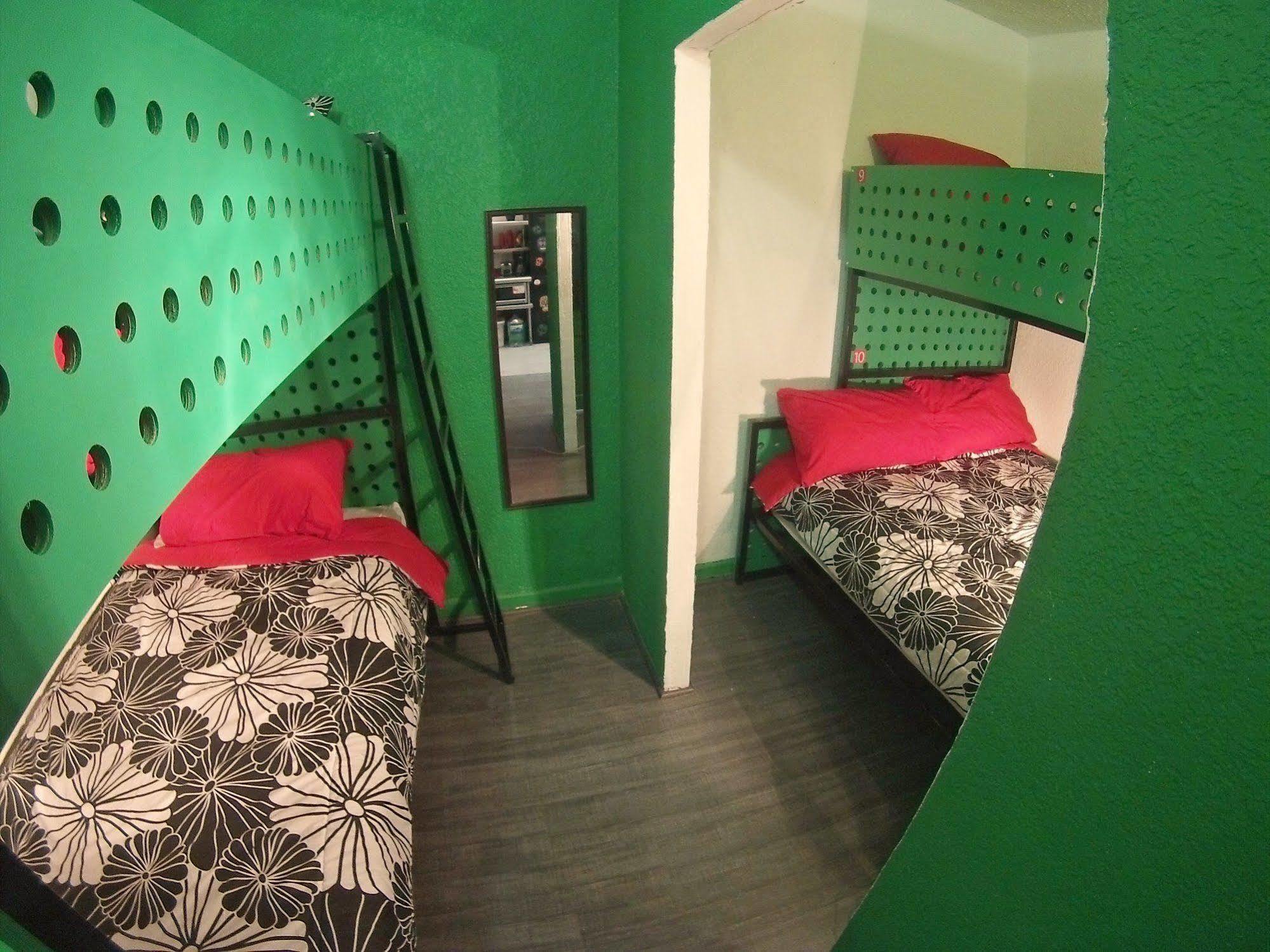 Hostal Roomies Condesa México DF